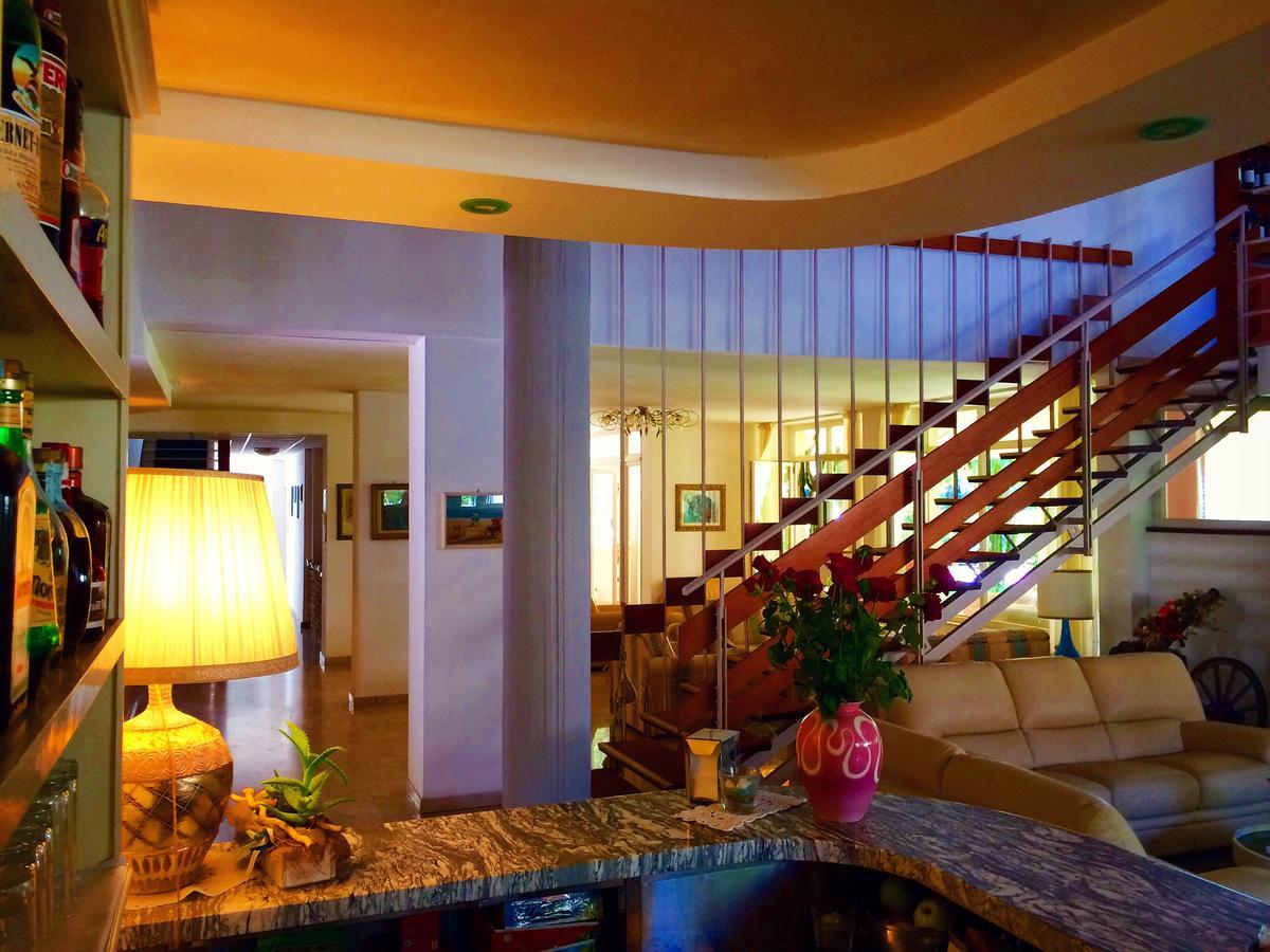 Hotel Il Caravaggio Marina di Pietrasanta Dış mekan fotoğraf