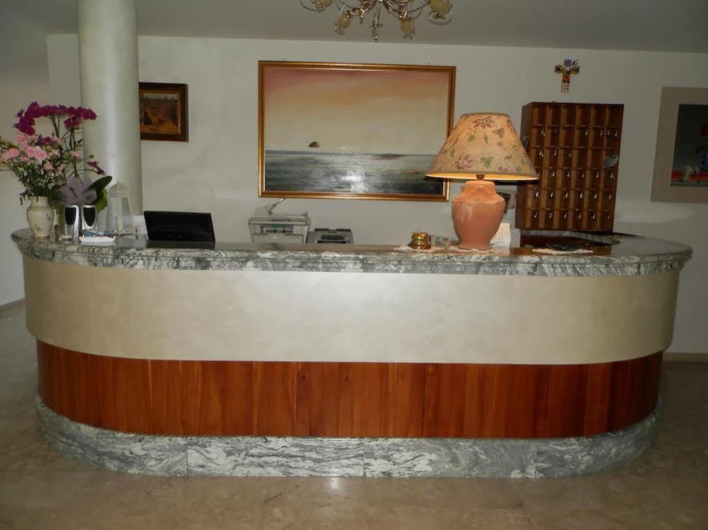 Hotel Il Caravaggio Marina di Pietrasanta Dış mekan fotoğraf