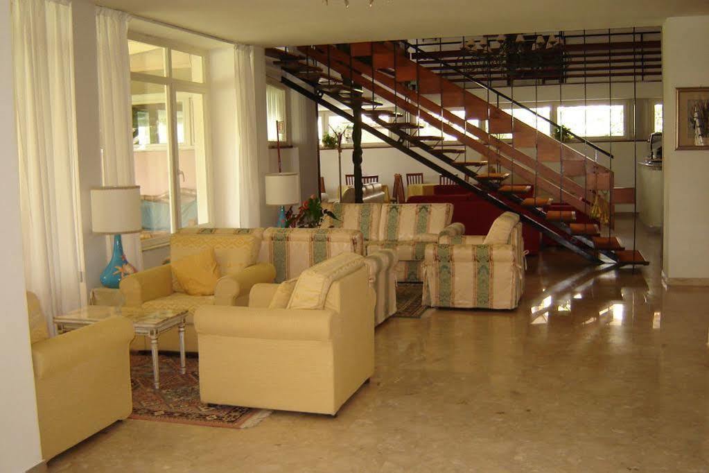 Hotel Il Caravaggio Marina di Pietrasanta Dış mekan fotoğraf