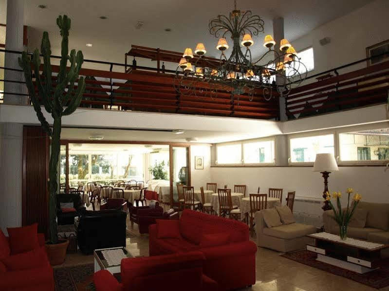 Hotel Il Caravaggio Marina di Pietrasanta Dış mekan fotoğraf