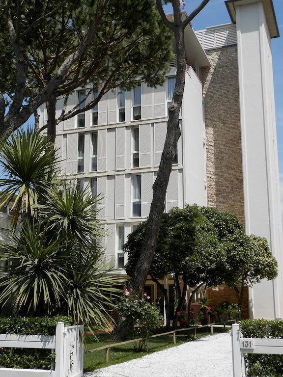 Hotel Il Caravaggio Marina di Pietrasanta Dış mekan fotoğraf