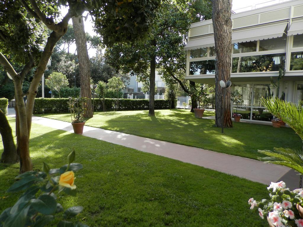 Hotel Il Caravaggio Marina di Pietrasanta Dış mekan fotoğraf